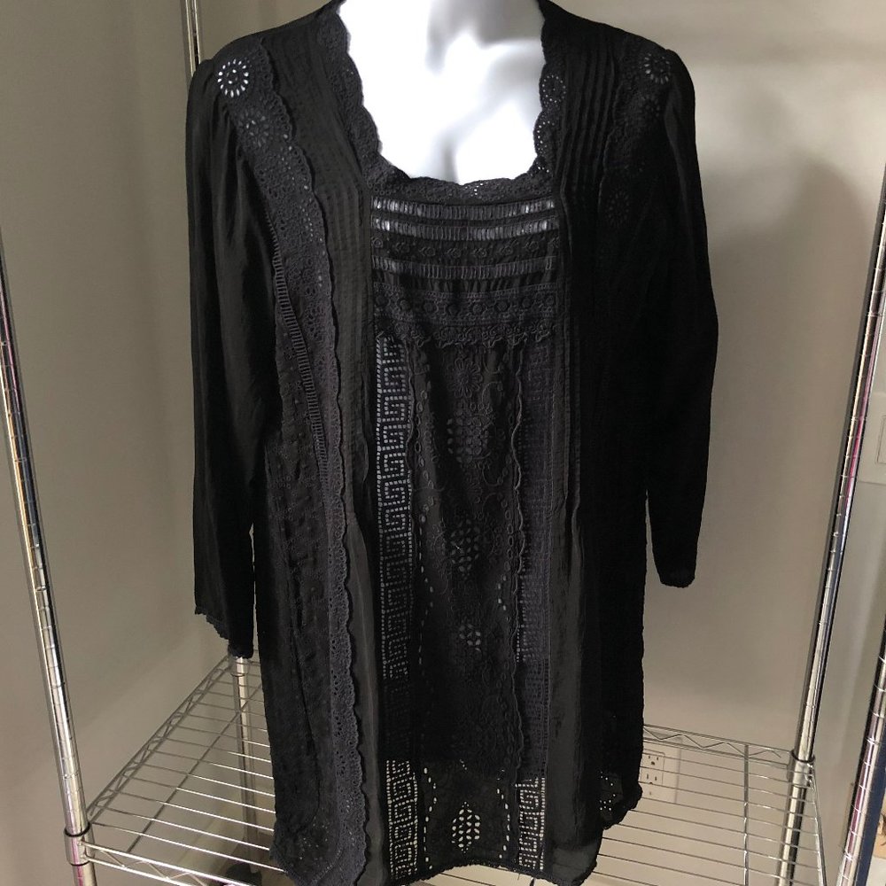 JOHNNY WAS L / XL black embroidered tunic
